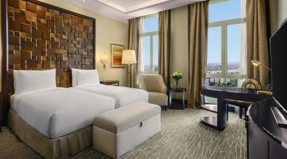 Deluxe City Room at Royal Maxim Palace Kempinski