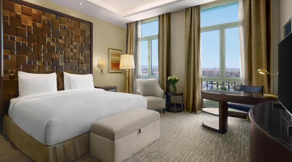 Royal Club City Room at Royal Maxim Palace Kempinski