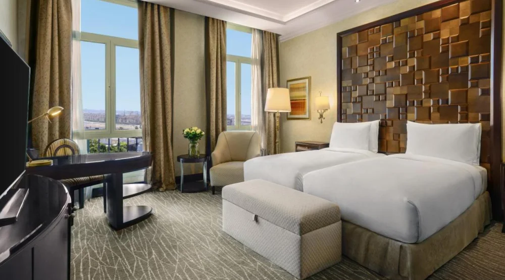 Royal Club City Room at Royal Maxim Palace Kempinski