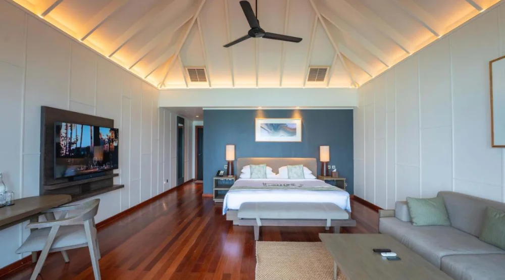 Ocean Jacuzzi Villa at Veligandu Maldives Resort Island