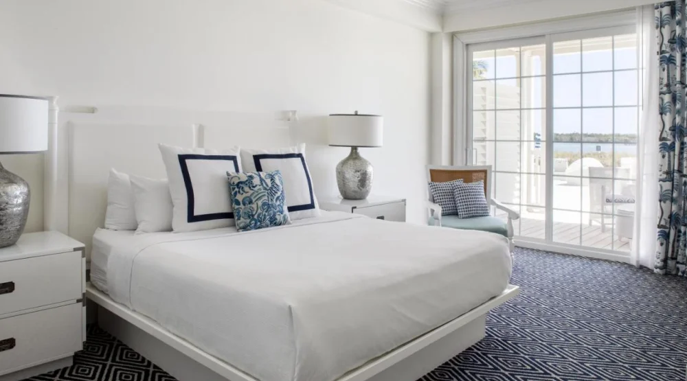 Oceanfront Veranda One Bedroom King Suite with Kitchenette at Isla Bella Beach Resort