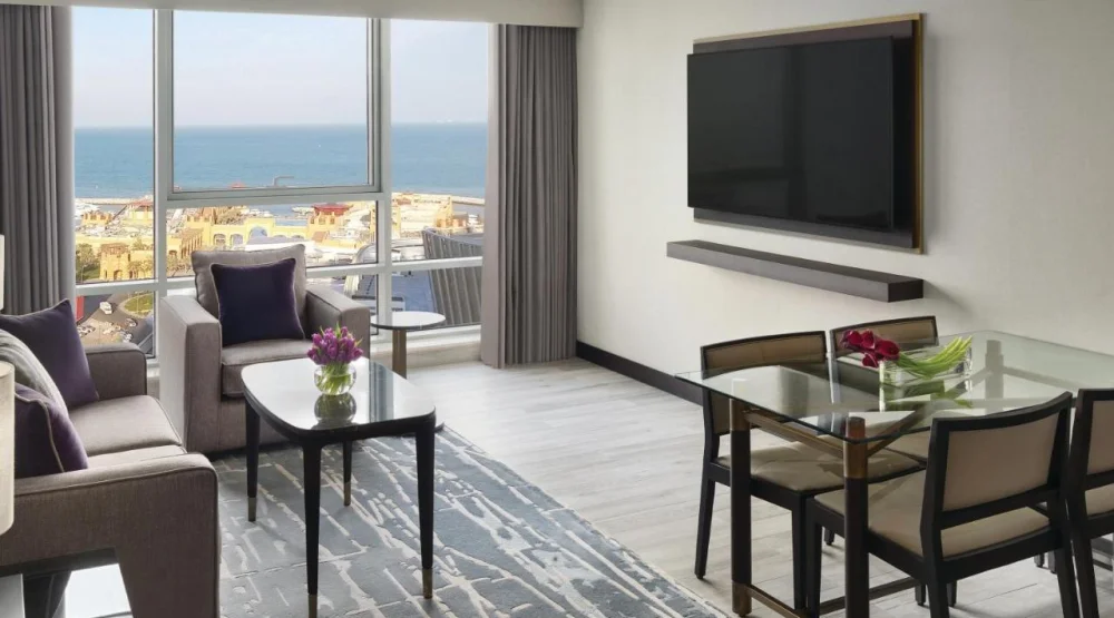 Junior Suite at Hyatt Regency Al Kout Mall