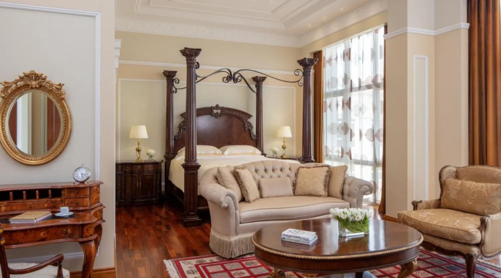 Abdul Razzaq Suite at The Regency Kuwait