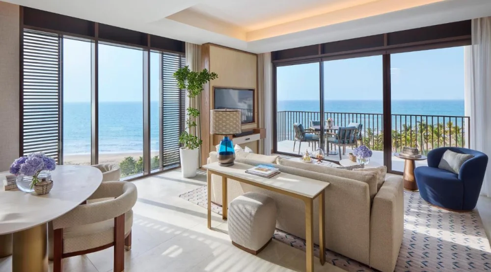 Panoramic Sea View Suite at Mandarin Oriental Muscat