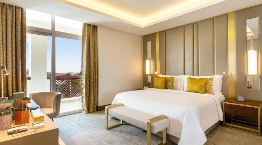 Deluxe Suite, One Bedroom Suite, One King, Balcony at Al Messila a Luxury Collection Resort & Spa