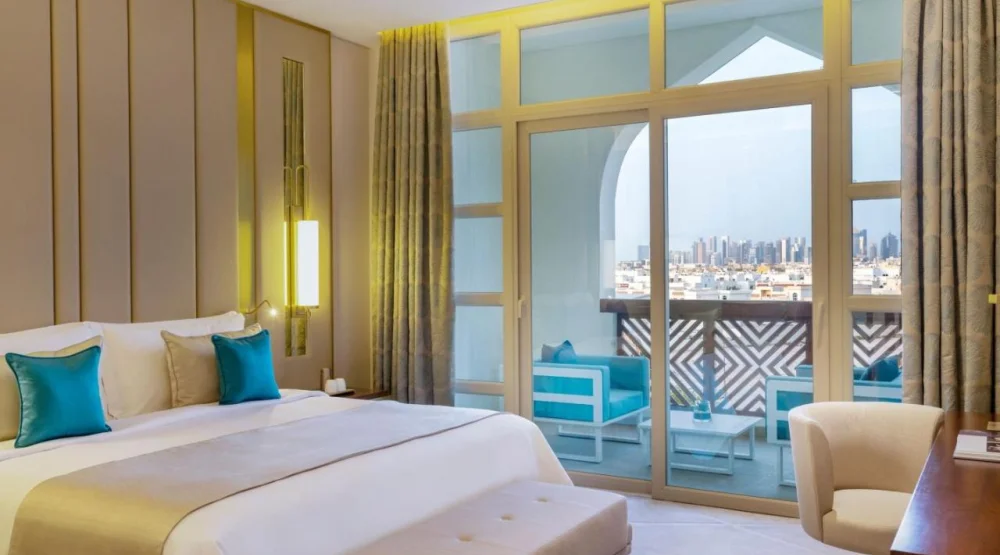 Deluxe Guest Room, One King, Balcony at Al Messila a Luxury Collection Resort & Spa