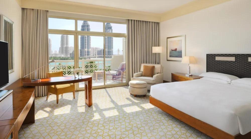 King Room with View at Grand Hyatt Doha Hotel & Villas