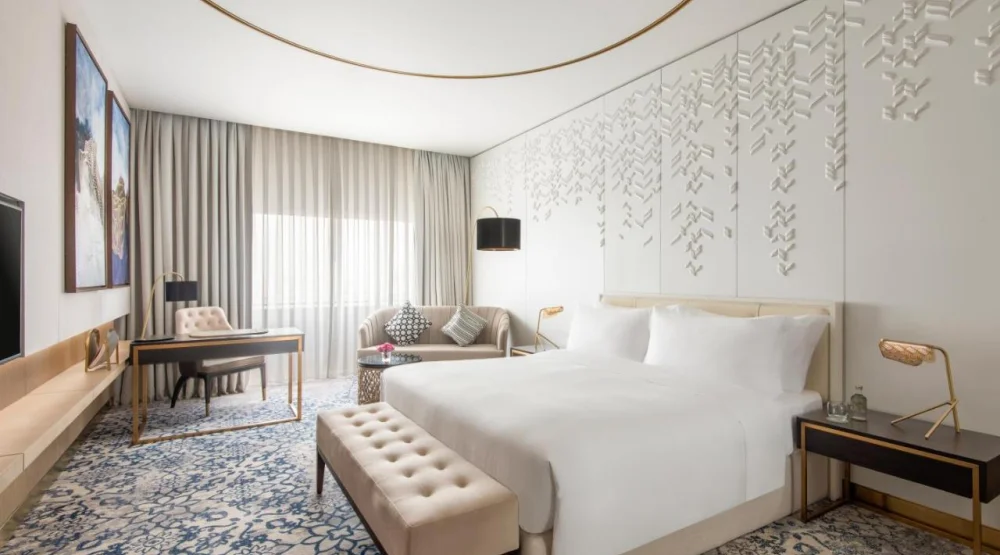 Deluxe King Room at Steigenberger Hotel Doha