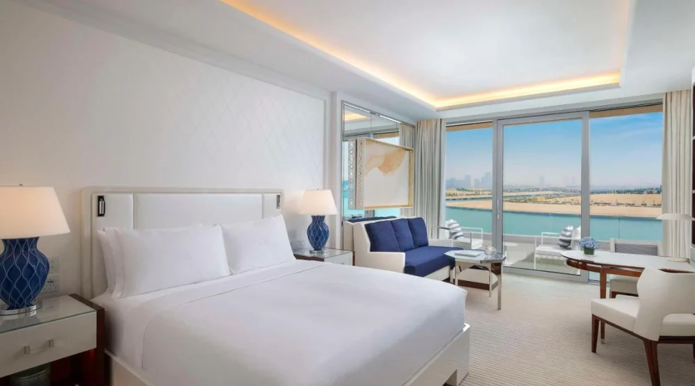 Deluxe King Room at Waldorf Astoria Doha Lusail