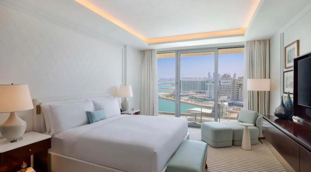 Deluxe One Bedroom King Suite at Waldorf Astoria Doha Lusail
