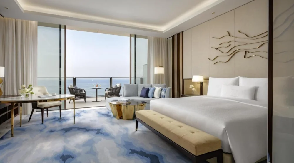 Seascape King Room at Atlantis The Royal