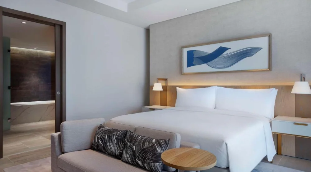 Deluxe One Bedroom King Suite at Hilton Abu Dhabi Yas Island