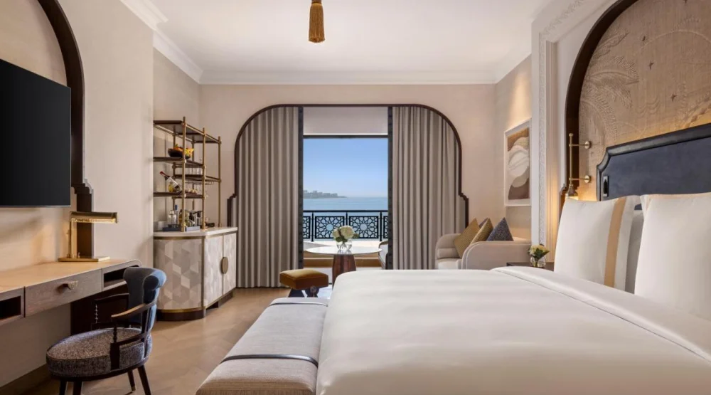 Deluxe Ocean Skyline Room at Jumeirah Zabeel Saray