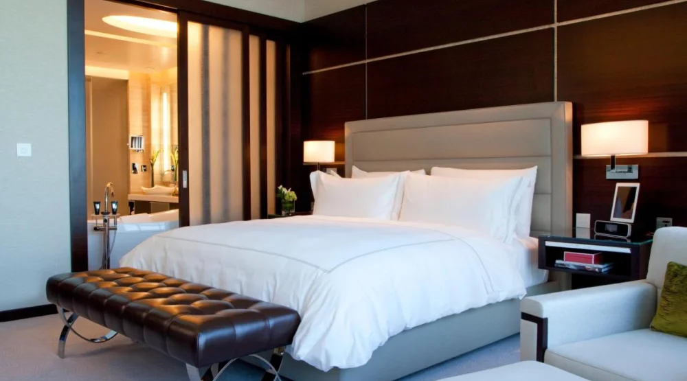 Manor Club King Room - Waterfront View at Rosewood Abu Dhabi