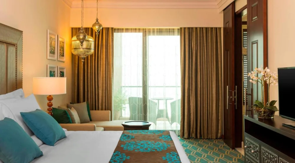 Deluxe Room Sea View, Guest Room, One King, Sea View, Balcony at The Ajman Saray A Luxury Collection Resort