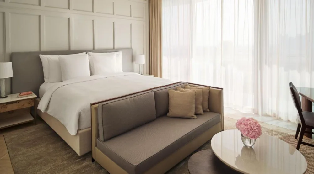 Horizon Room at The Lana Dorchester Collection