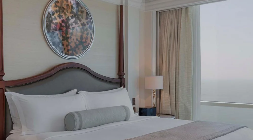 Grand Deluxe Suite, One Bedroom Suite, One King, Sea View at The St. Regis Abu Dhabi