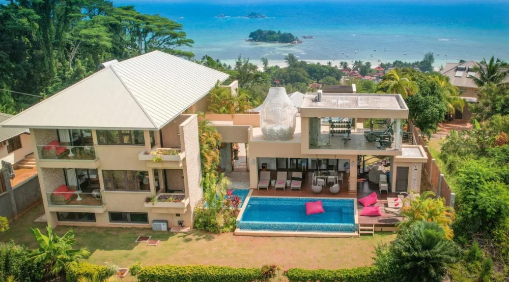 360 Luxury Villa Four Bedrooms with Private Pool at Le Duc De Praslin & Villas