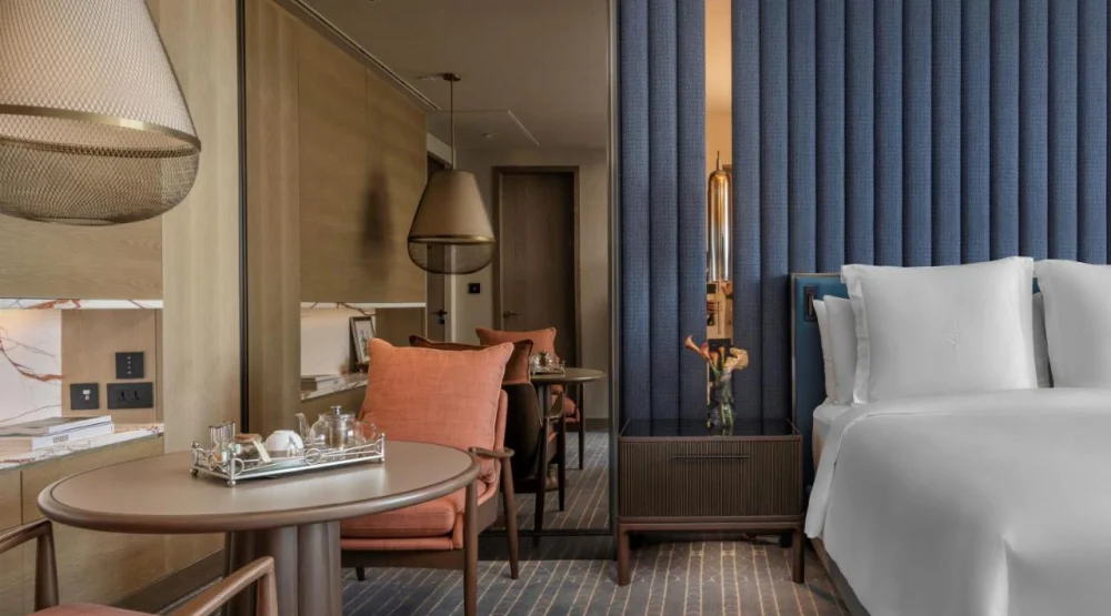 Premier City View Room King at Four Seasons Hotel Mumbai