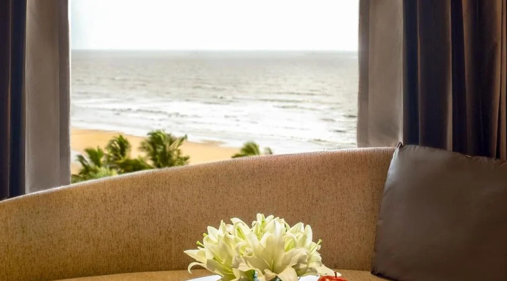 Guest Room, One King, Ocean View at JW Marriott Mumbai Juhu