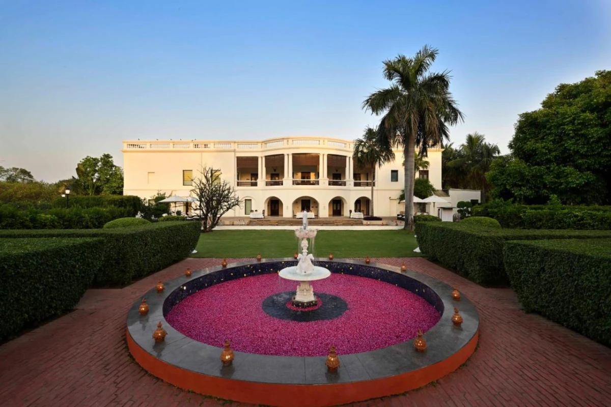 Taj Nadesar Palace - Hotel Photo 1