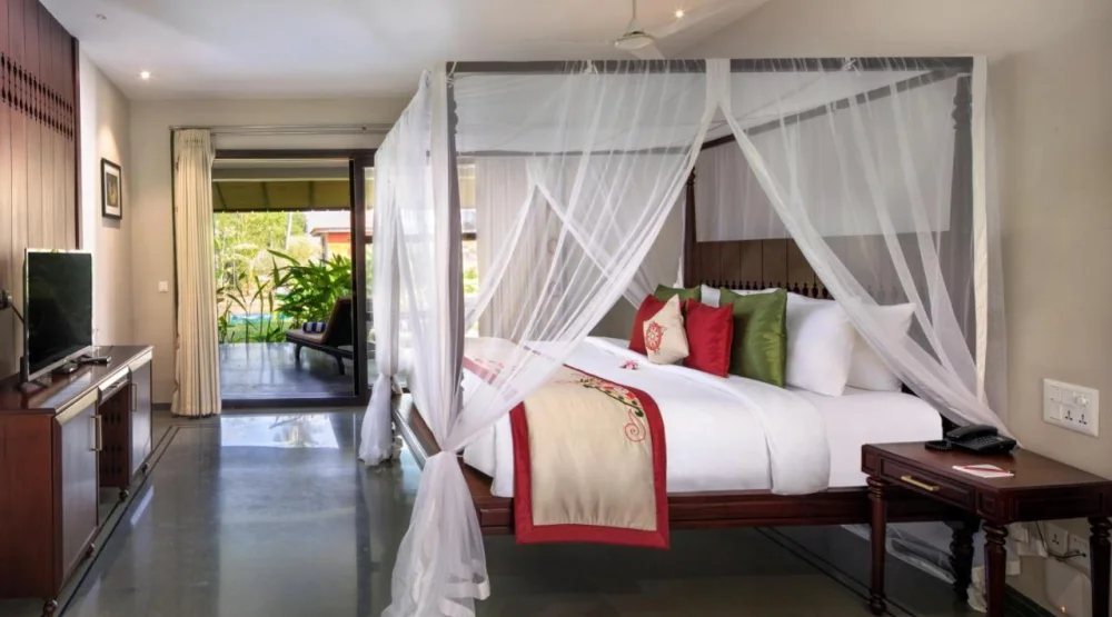 Luxury Private Pool Villa at Niraamaya Retreats Backwaters & Beyond