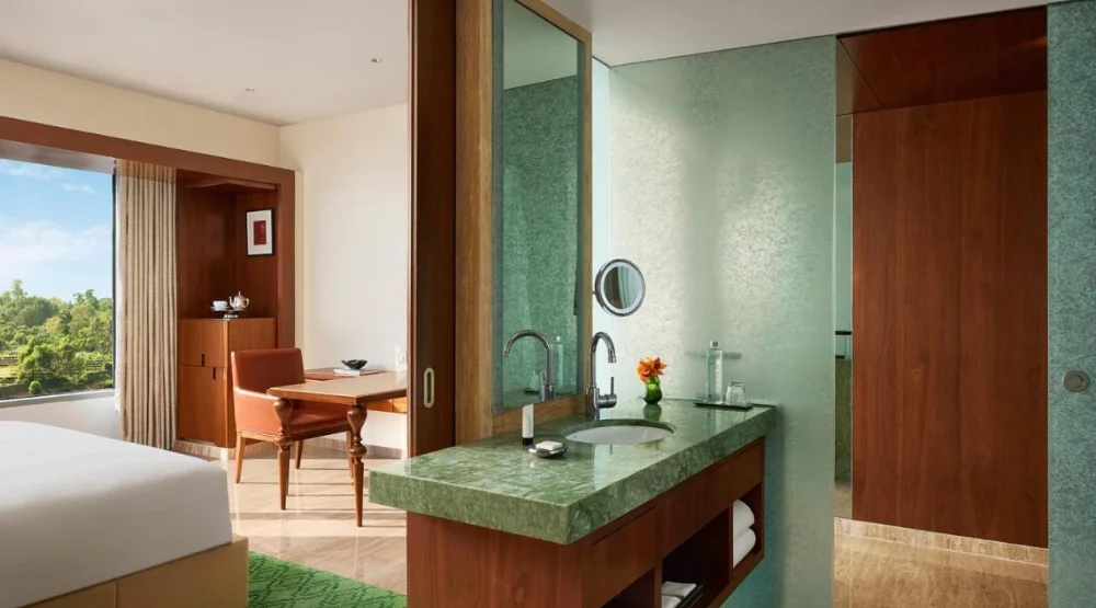 Deluxe King Room at Park Hyatt Chennai