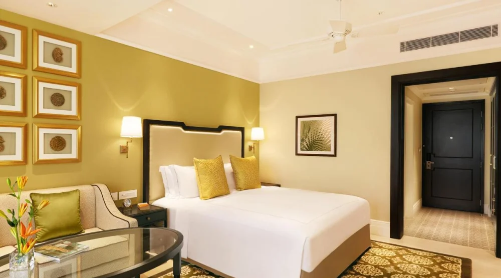 Luxury Room King Bed at Taj Connemara Chennai