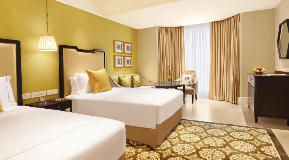 Luxury Room Twin Bed at Taj Connemara Chennai