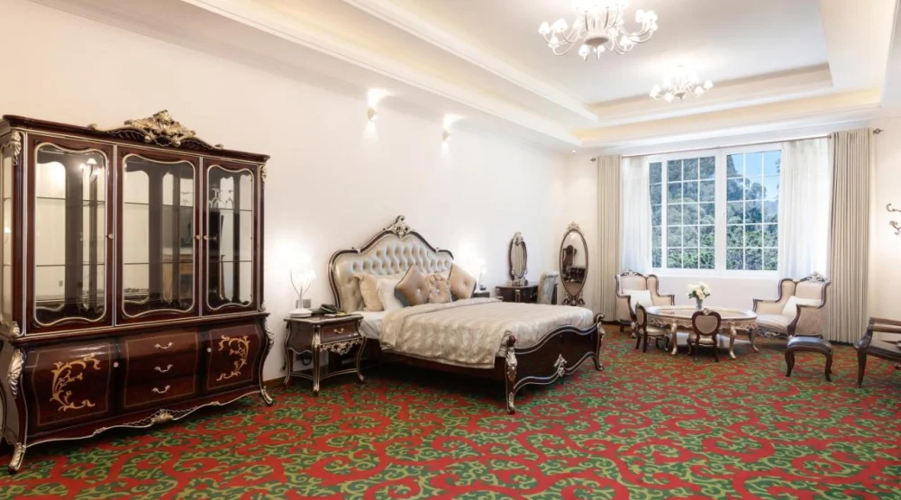 Royal Suite with Jacuzzi at Araliya Green City