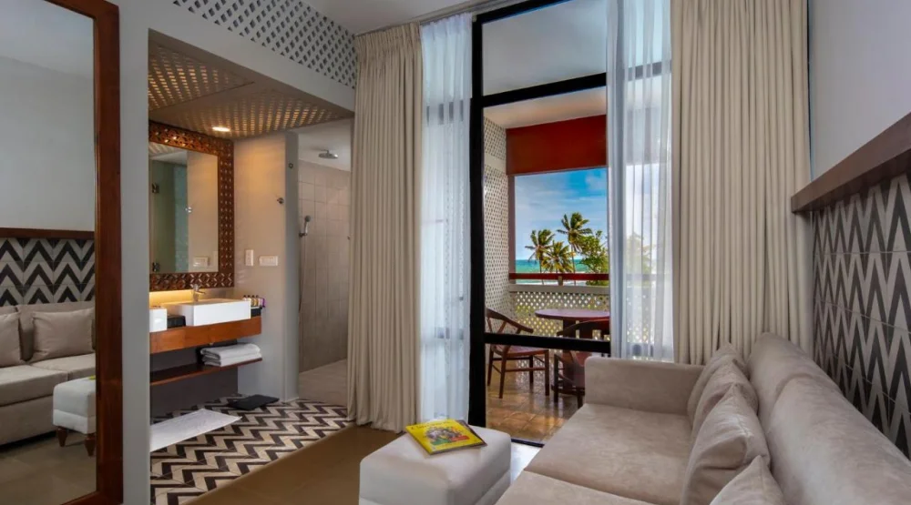 Deluxe Ocean View Twin at Cinnamon Bey Beruwala