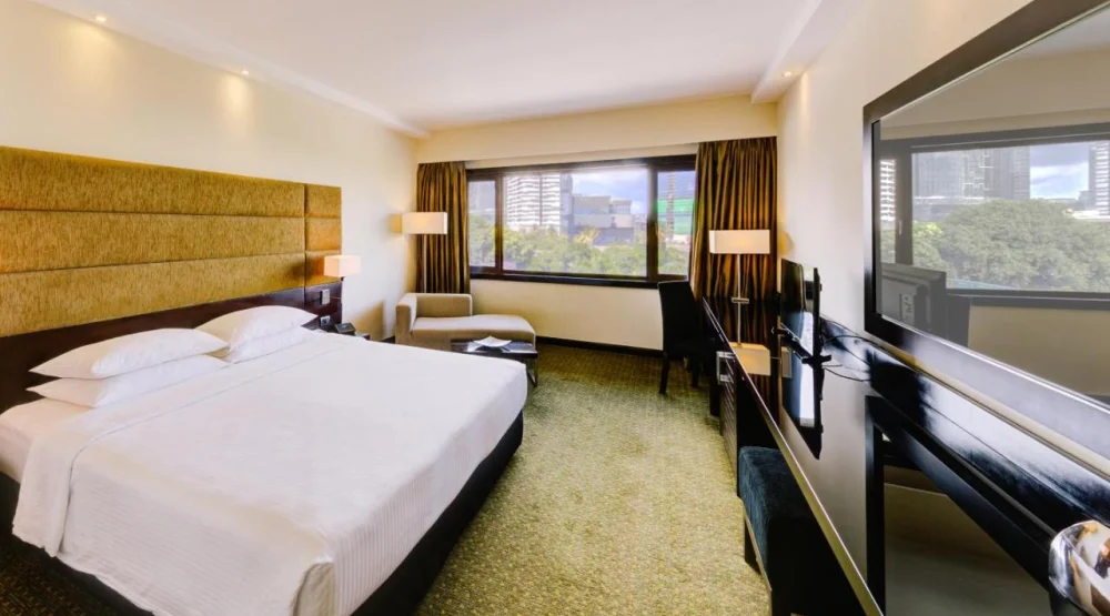 Superior King Room at Cinnamon Lakeside Colombo