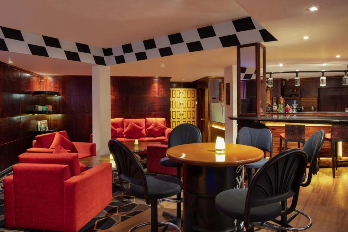 Earl's Regency - Hotel Photo 4