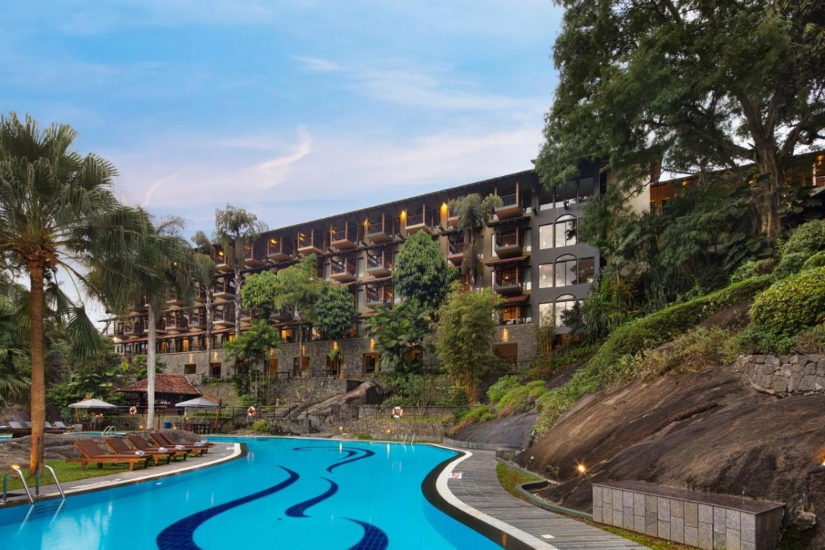 Earl's Regency - Hotel Photo 17