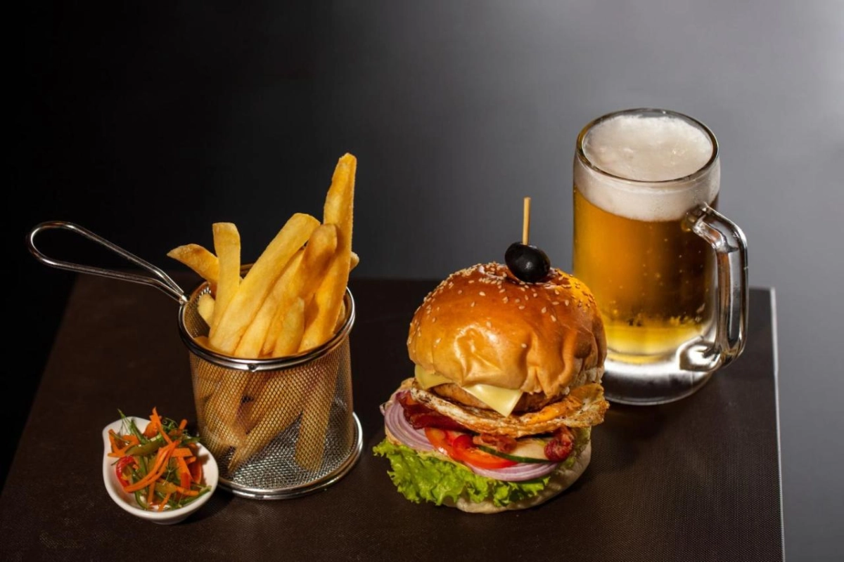 Earl's Regency - Hotel Photo 37