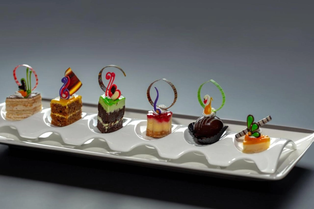 Earl's Regency - Hotel Photo 40