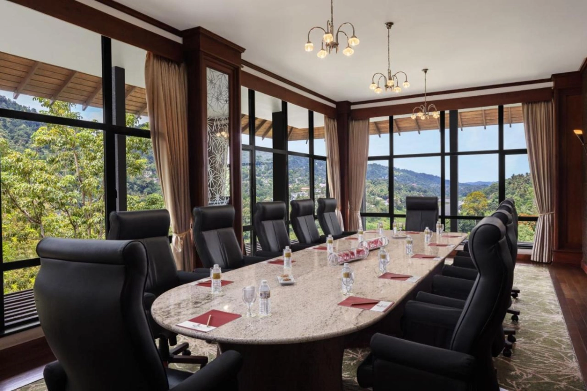 Earl's Regency - Hotel Photo 43