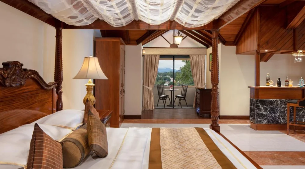 Suite at Earl's Regency