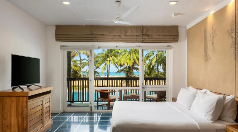 Deluxe Double Room with Sea View at Jetwing Blue