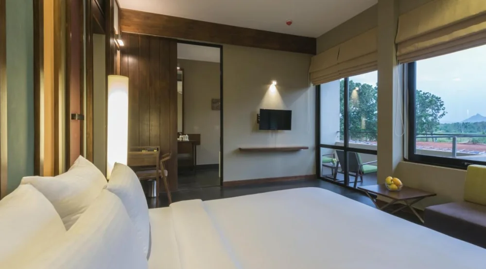 Super Deluxe Twin Room at Jetwing Lake