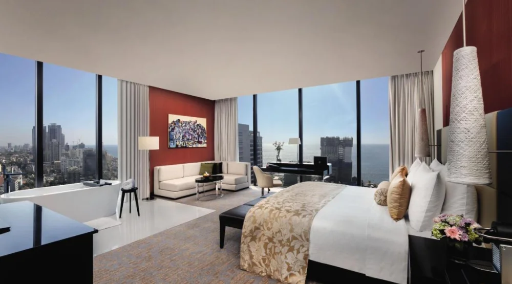 Junior Suite at NH Collection Colombo