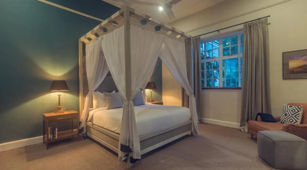 Ella Rock Suite at Nine Skies