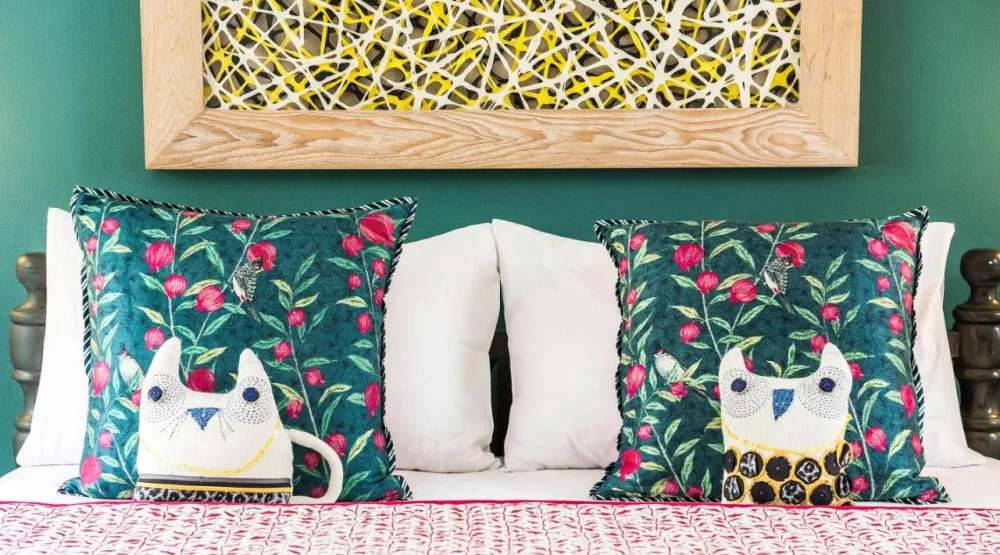 Otp Signature One Bedroom Suite at Owl & The Pussycat Hotel