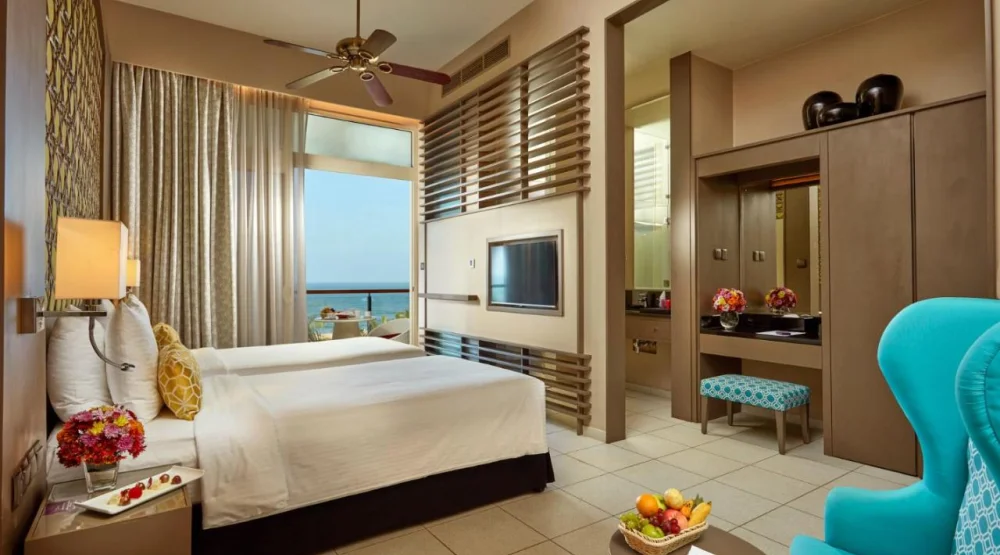 Superior Deluxe Twin Room with Sea View at Sentido Heritance Negombo