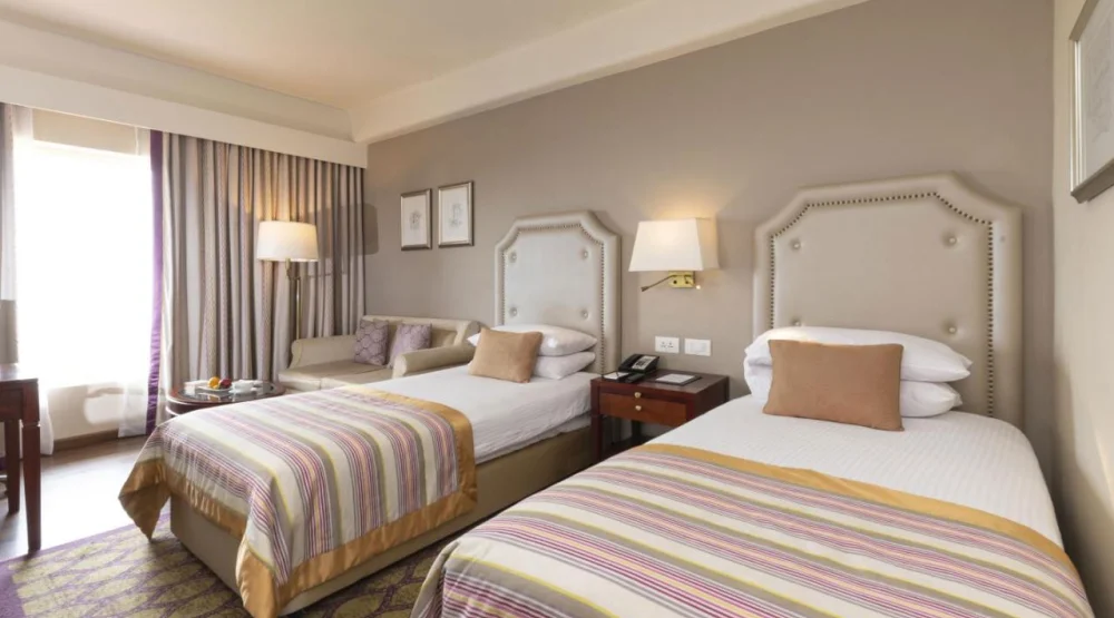 Deluxe Room Ocean View Twin Bed at Taj Samudra