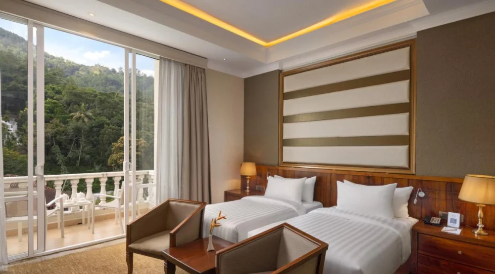 Deluxe Double Or Twin Room at The Golden Crown Hotel