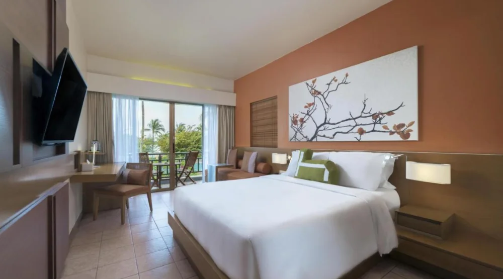 Sea Breeze Room – Queen at Angsana Bintan