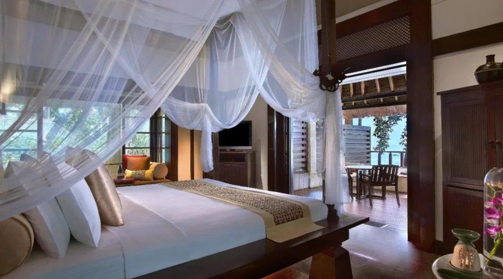 Rainforest Oceanfront Villa at Banyan Tree Bintan