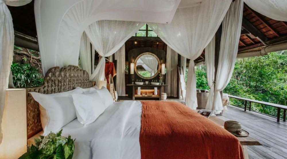 Rainforest Pool Bale at Buahan a Banyan Tree Escape