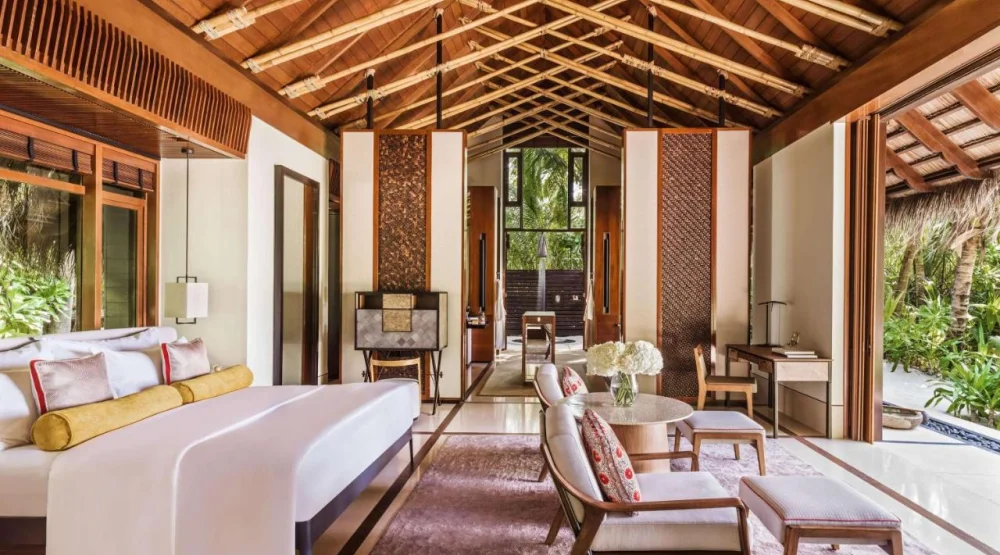 Beach Villa with Pool at One&Only Reethi Rah